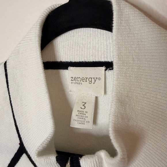 Chic White Bomber Jacket with Black Trim - Picture 2 of 4